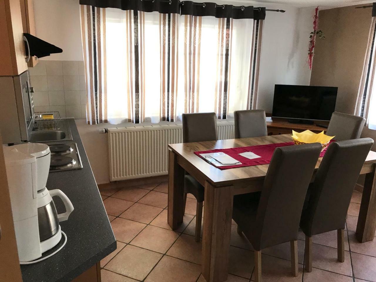 Gaestehaus Am Bach Руст Екстериор снимка