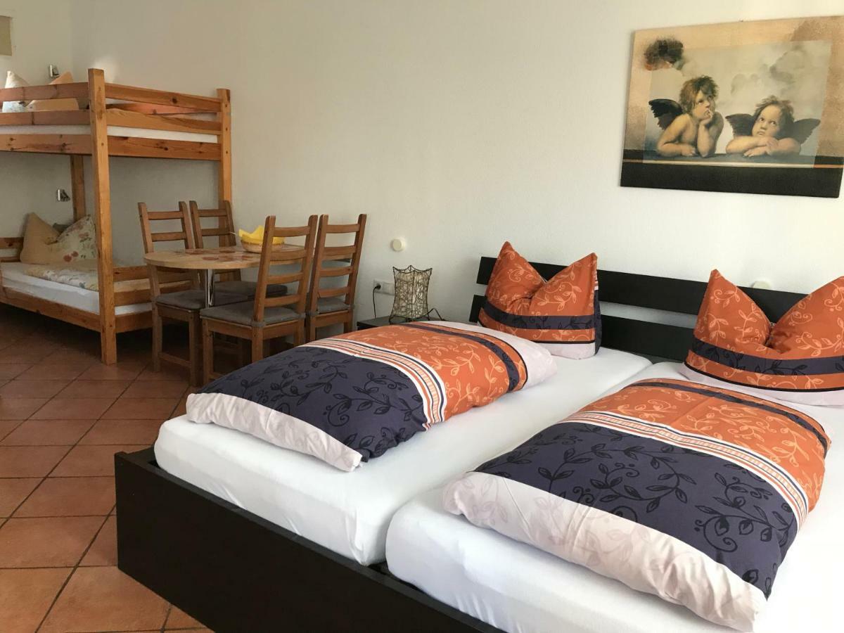 Gaestehaus Am Bach Руст Екстериор снимка
